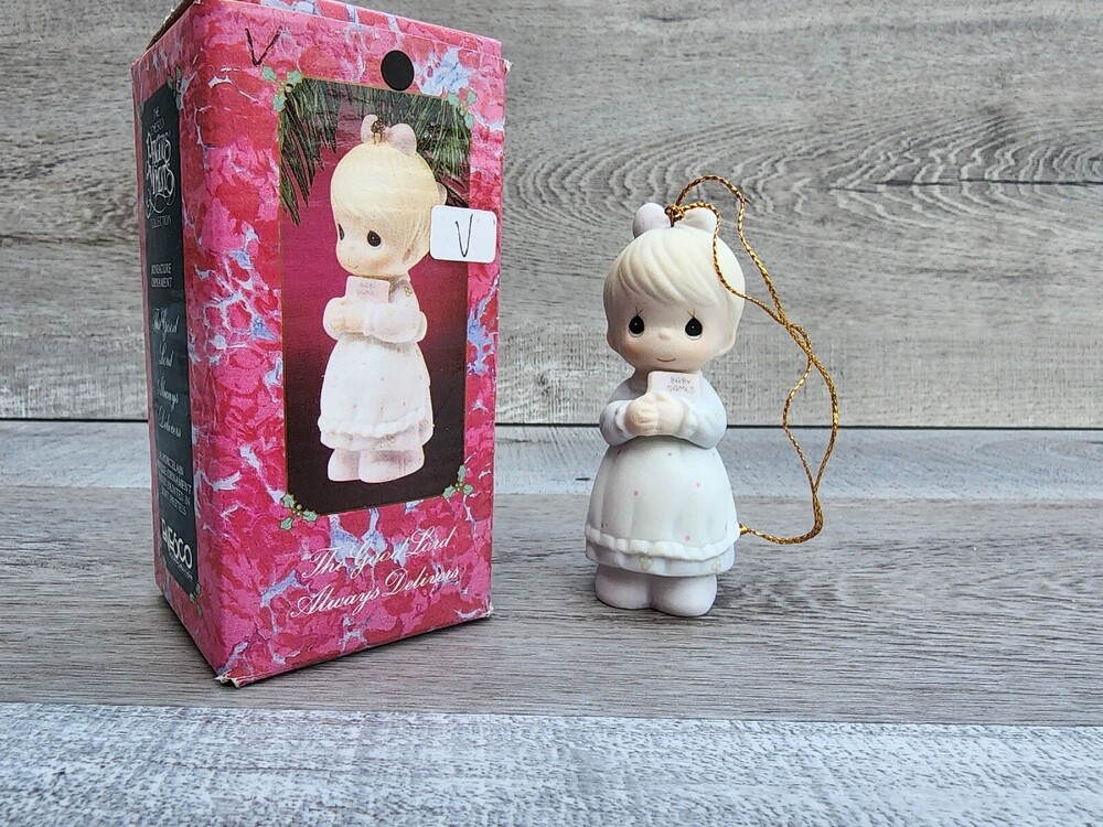 Precious Moments Figurine - The Good Lord Always Delivers #527165 Vessel 1991